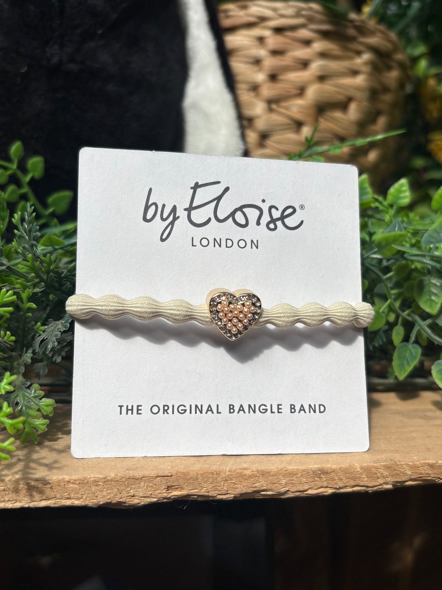 Cream Heart Bangle Band